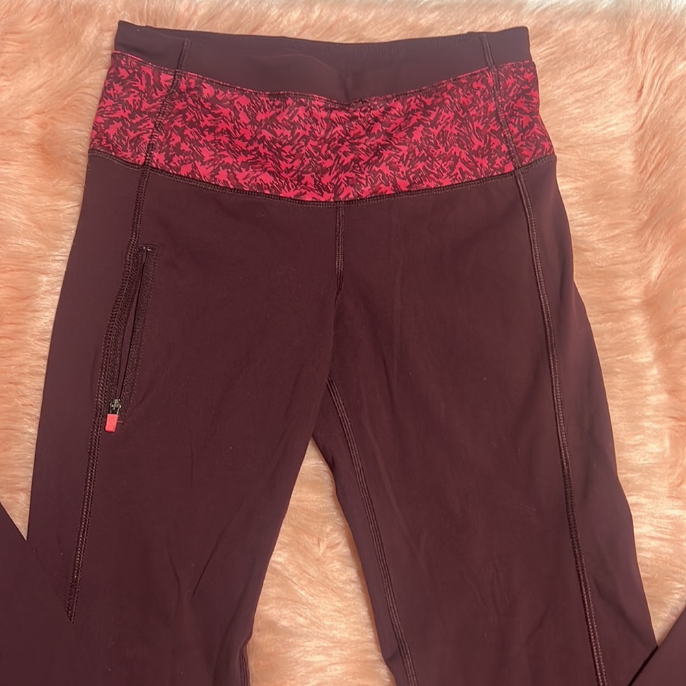 Lululemon Can't Stop Pant II Bordeaux Drama / Mountain Peaks size 4 - Picture 4 of 14